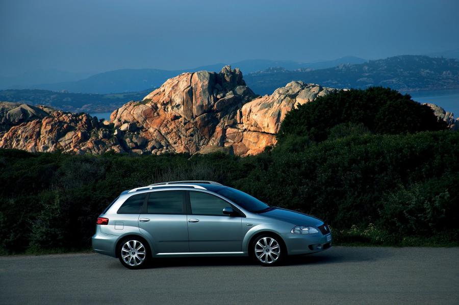  Fiat Croma Station Wagon 2009 года  (фото 40 из 106)